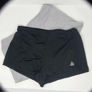 🌷 EUC  Lot of (2) Reebok Active Shorts